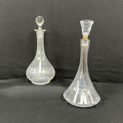 2 Glass Wine Decanters And Stoppers