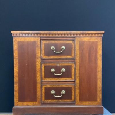 Hekman #35488 Vintage End Table