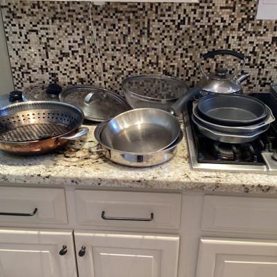 Sale Photo Thumbnail #99: Pots and pans