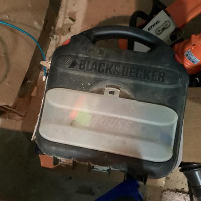 Sale Photo Thumbnail #41: Black and decker mouse sander