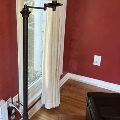 Sale Photo Thumbnail #61: Floor lamp