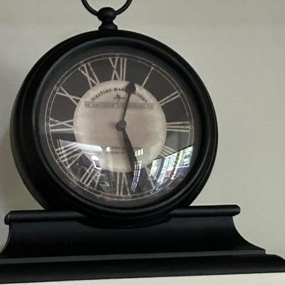 Sale Photo Thumbnail #65: Mantle clock