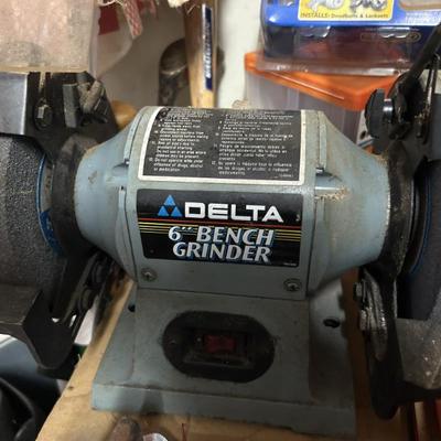 Sale Photo Thumbnail #44: Delta bench grinder