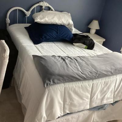 Sale Photo Thumbnail #16: White iron bed with comforter