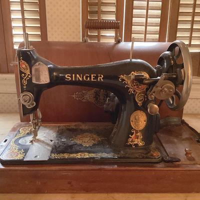 Vintage Portable Singer Sewing Machine