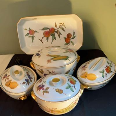 Evesham Serving Pieces 