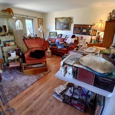 Estate sale photo