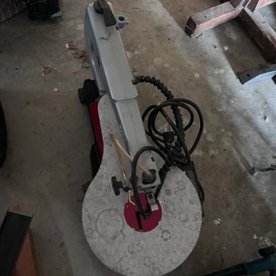 Scroll saw 