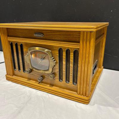 Crosley Collector’s Edition Radio CR67