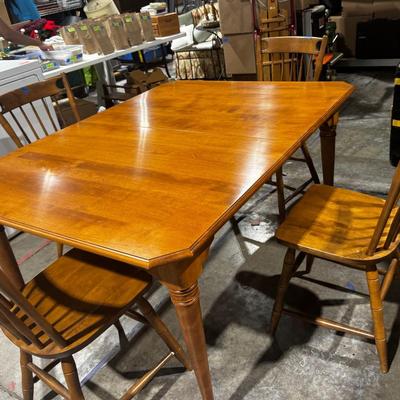 Nicholas And Stone Dining Room Table With 4 Spindle Back Chairs By Bent & Bros