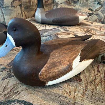 Vintage handmade solid wood duck decoy by Hampton Barnes. Virginia. 