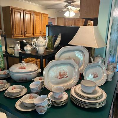 Lovely SPODE Tradewinds pattern set. 