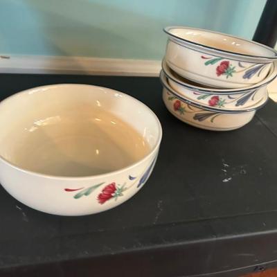 Lenox Poppies on Blue pattern bowls. 3 cereal bowls and one small serving bowl. 