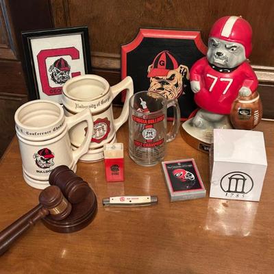 Vintage UGA Collectibles 