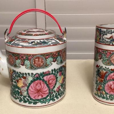 CMS018 Chinese Rose Medallion Porcelain Tea Pot & Vase