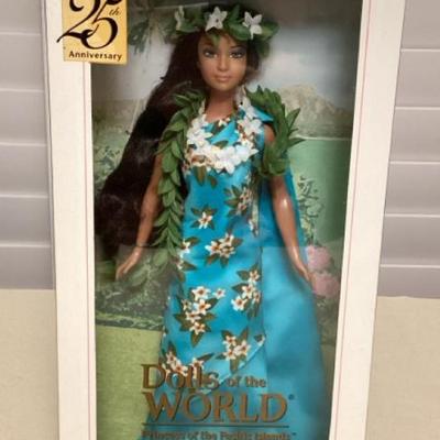 CMS006 Vintage Princess Of The Pacific Islands Barbie New