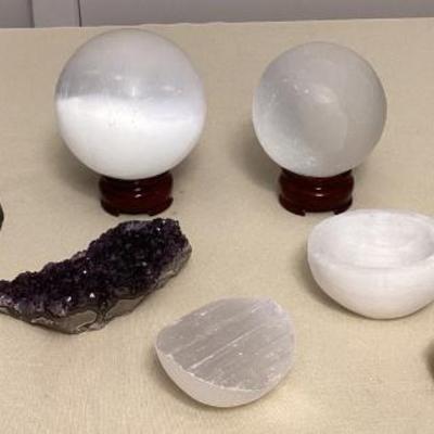 CMS023 Amethyst Cluster, Petrified Wood, Geode Slice, Selenite Spheres & More!