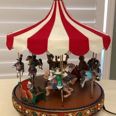 CMS100 Mr. Christmas Traditional Carousel