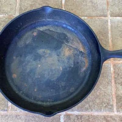 CMS096 Lodge 12”cast Iron Skillet Pan