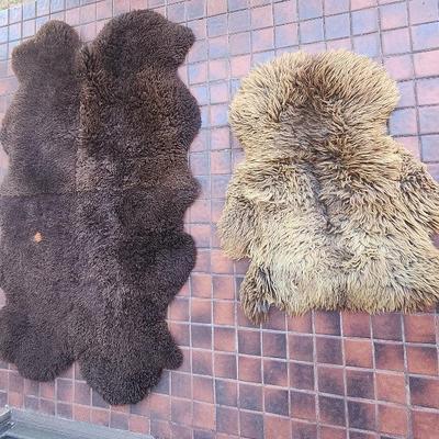 AAA004 - Lambskin Rugs (2)