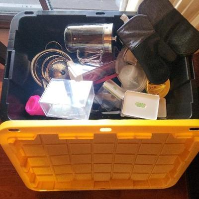 AAE418 - Mystery Lot Kitchenware 