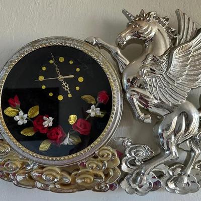 AAA008 - Vintage Pegasus Wall Quartz Clock