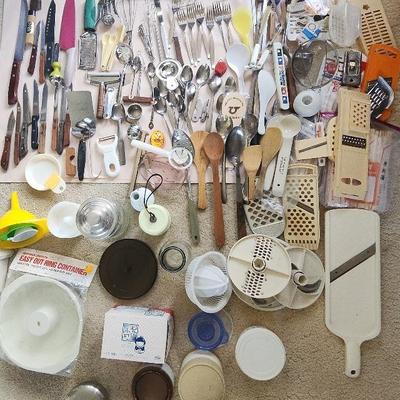 AAA166 - Miscellaneous Kitchenware