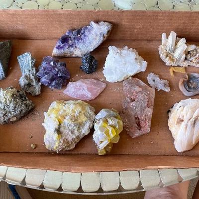 AAA181 - Minerals & Crystals Collection 