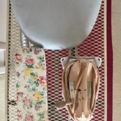 AAA121 - Collectible Tea Sets and Serving Trays