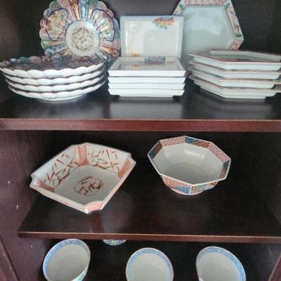 AAA067 - Vintage Oriental Rice Bowls and Tableware 