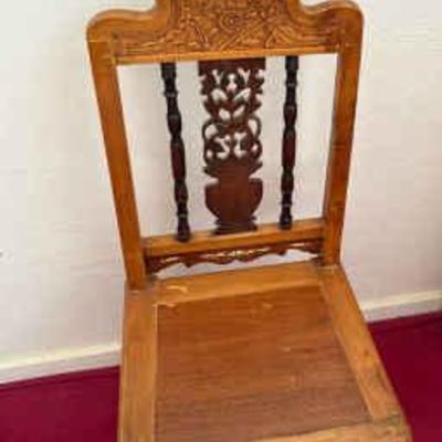 AAA031 Antique Carved Wood Chair 