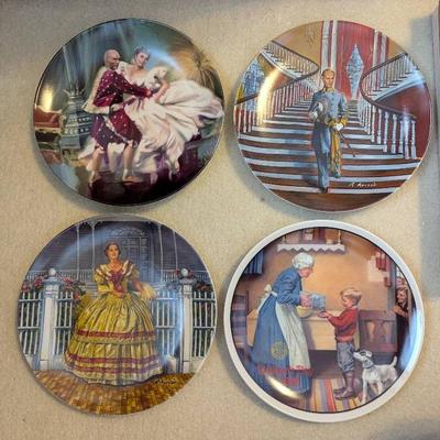 AAA115 - Vintage Collectible Limited Edition Decorative Plates