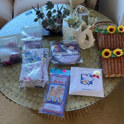 AAA190 - Various Decorative Home Items & Japanese Towels 