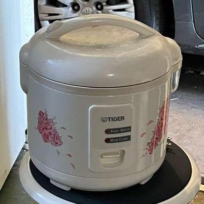 AAA041 Tiger Rice Cooker 