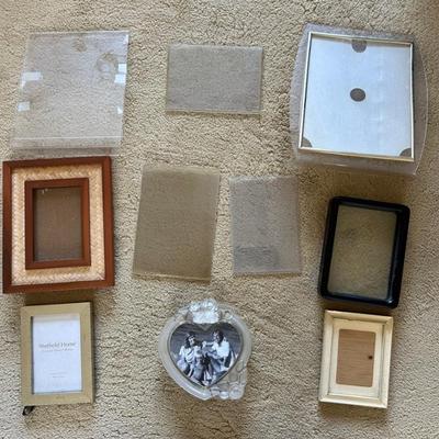 AAA018 - Assortment Of 10 Photo Frames