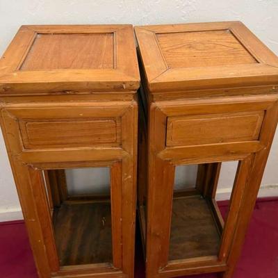 AAA046 Pair of Wood Plant Stands