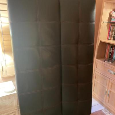 FUTON