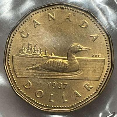 Pair of 1987 1 canadian coins