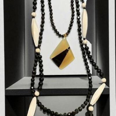Vendome faux horn" pendant necklace & other complementing pieces