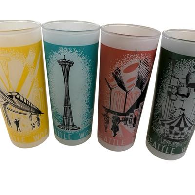 Vintage Seattle Worlds Fair Glasses & Pennant