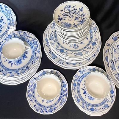 Vintage Blue Onion Plate & Tea Cup Set 