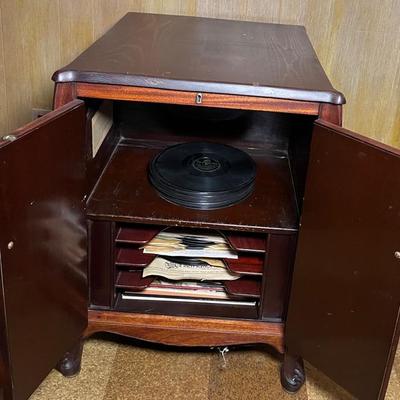 Vintage Vinyl Case & Vinyls