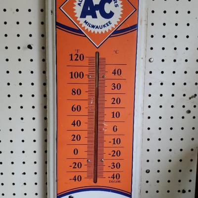 Vintage Working Thermometer 
