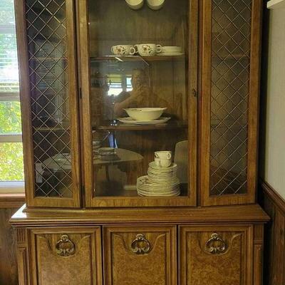 China Cabinet/Hutch #1