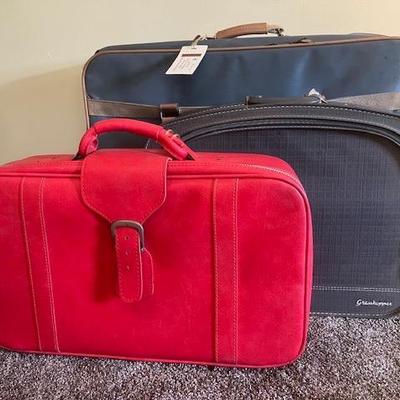 Sale Photo Thumbnail #138: More Vintage Luggage