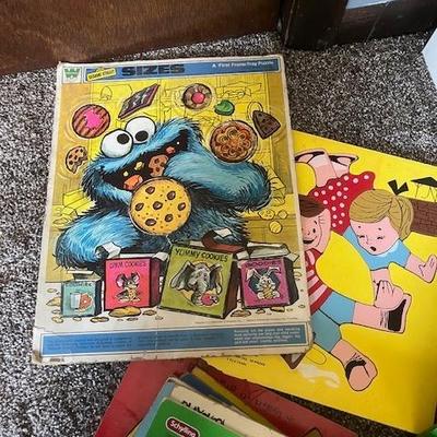 Sale Photo Thumbnail #139: Vintage Children's Puzzles