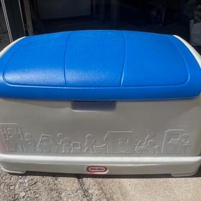 Sale Photo Thumbnail #141: Fisher Price Toy Chest