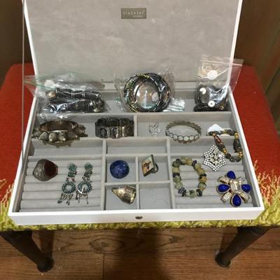 Sale Photo Thumbnail #43: More beautiful jewelry!