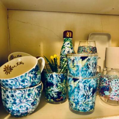 Sale Photo Thumbnail #215: Lilly Pulitzer kitchen items 