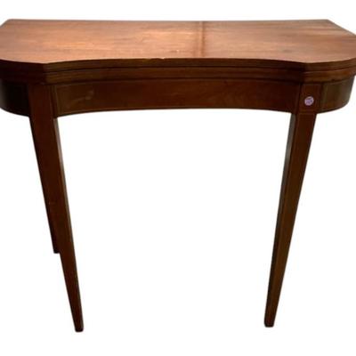 Sale Photo Thumbnail #159: Antique c. 1790 Hepplewhite Drop Leaf Table, Massachusetts. Measures 30"x35.5"x35".
